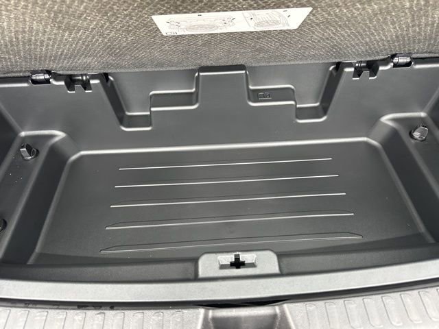 Used 2024 Chevrolet Traverse RS w/ LPO, Floor Liner Package image 63