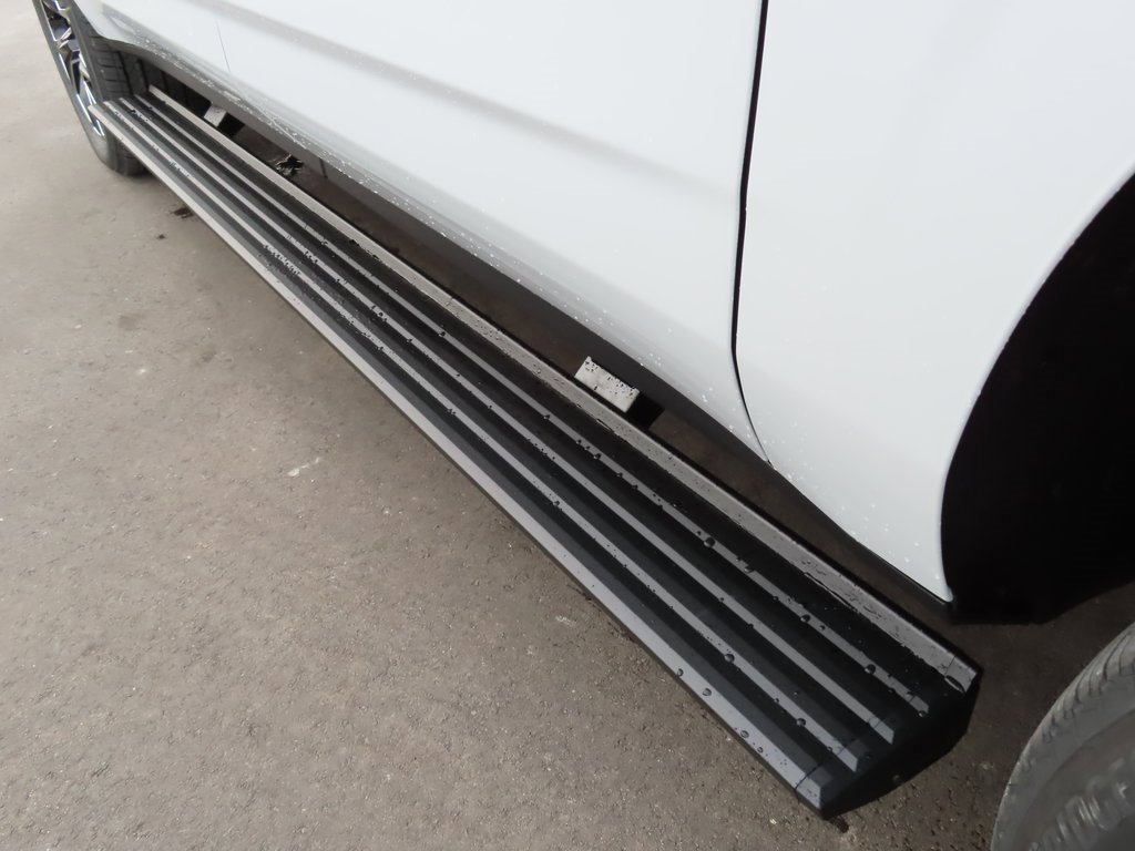 New 2026 Chevrolet Suburban High Country image 14