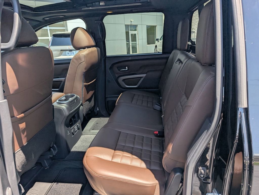 Used 2021 Nissan Titan Platinum Reserve w/ Moonroof Package AWD/4WD image 10