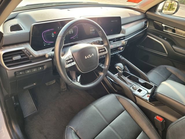 Used 2025 Kia Telluride EX image 7