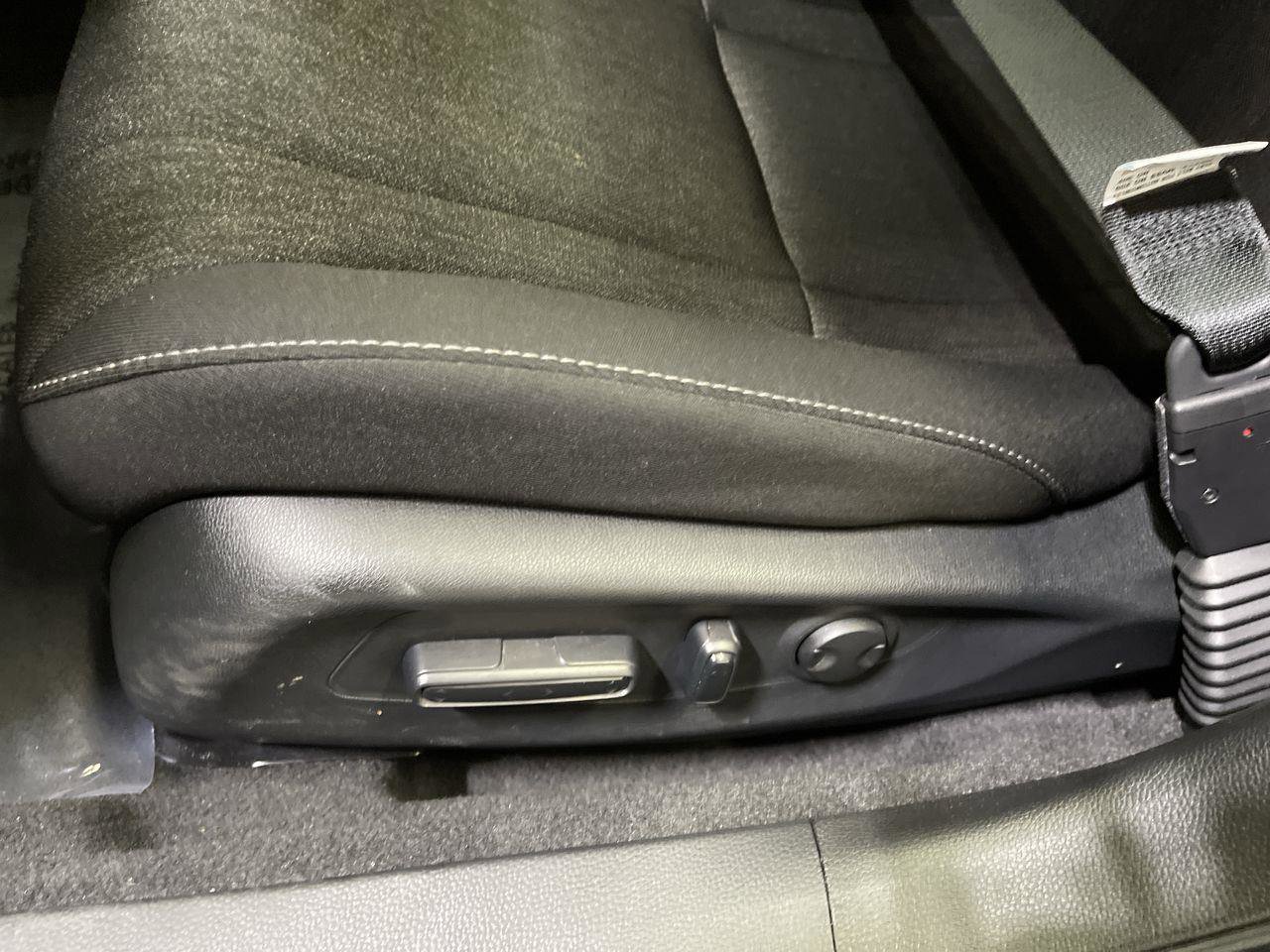 Used 2024 Honda Accord EX image 12