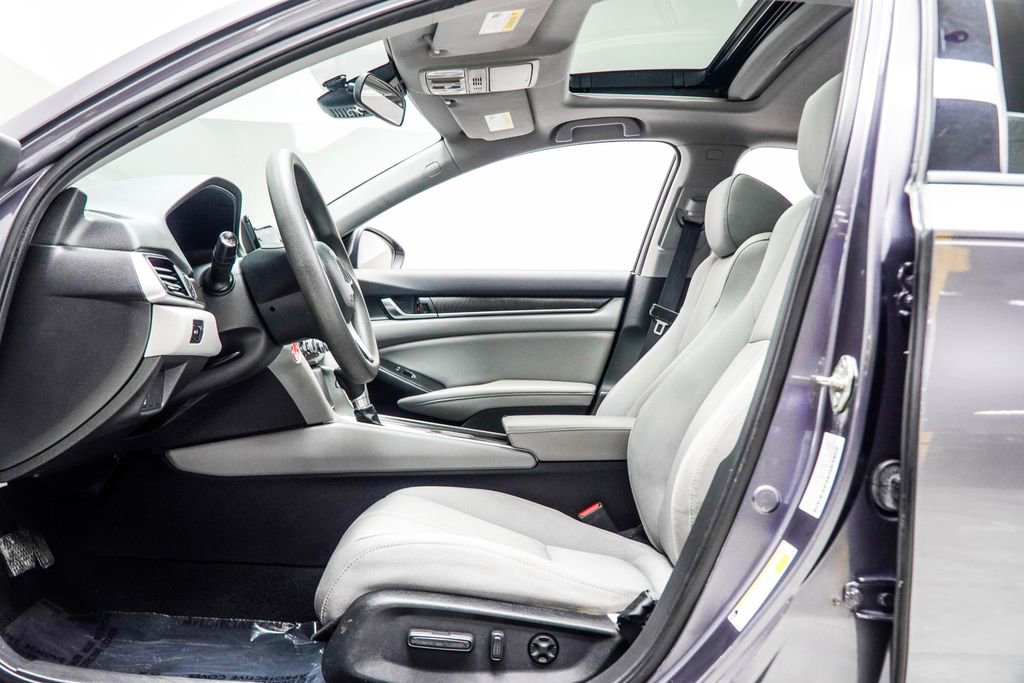 Used 2019 Honda Accord EX image 37