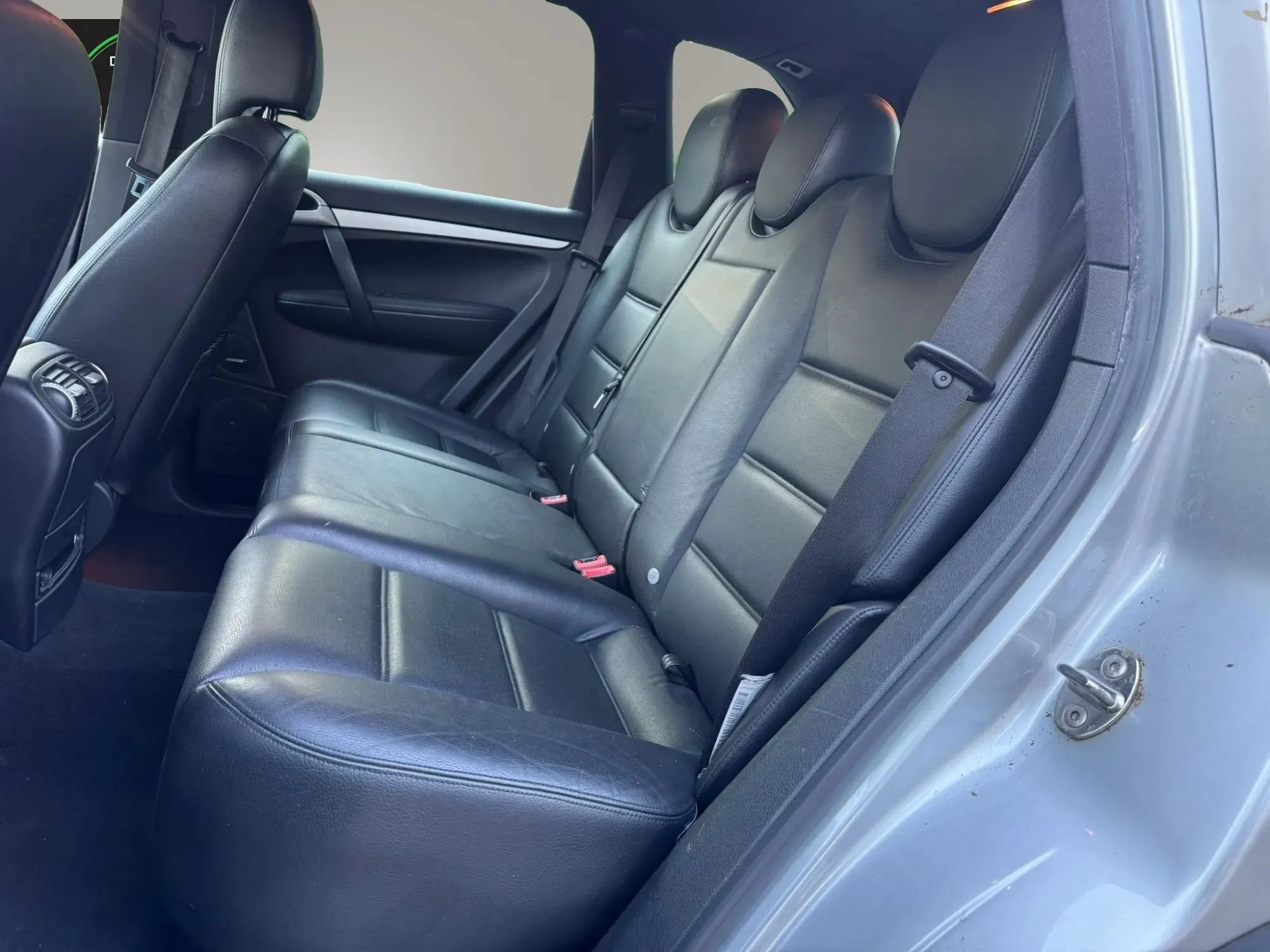 Used 2010 Porsche Cayenne AWD/4WD image 22