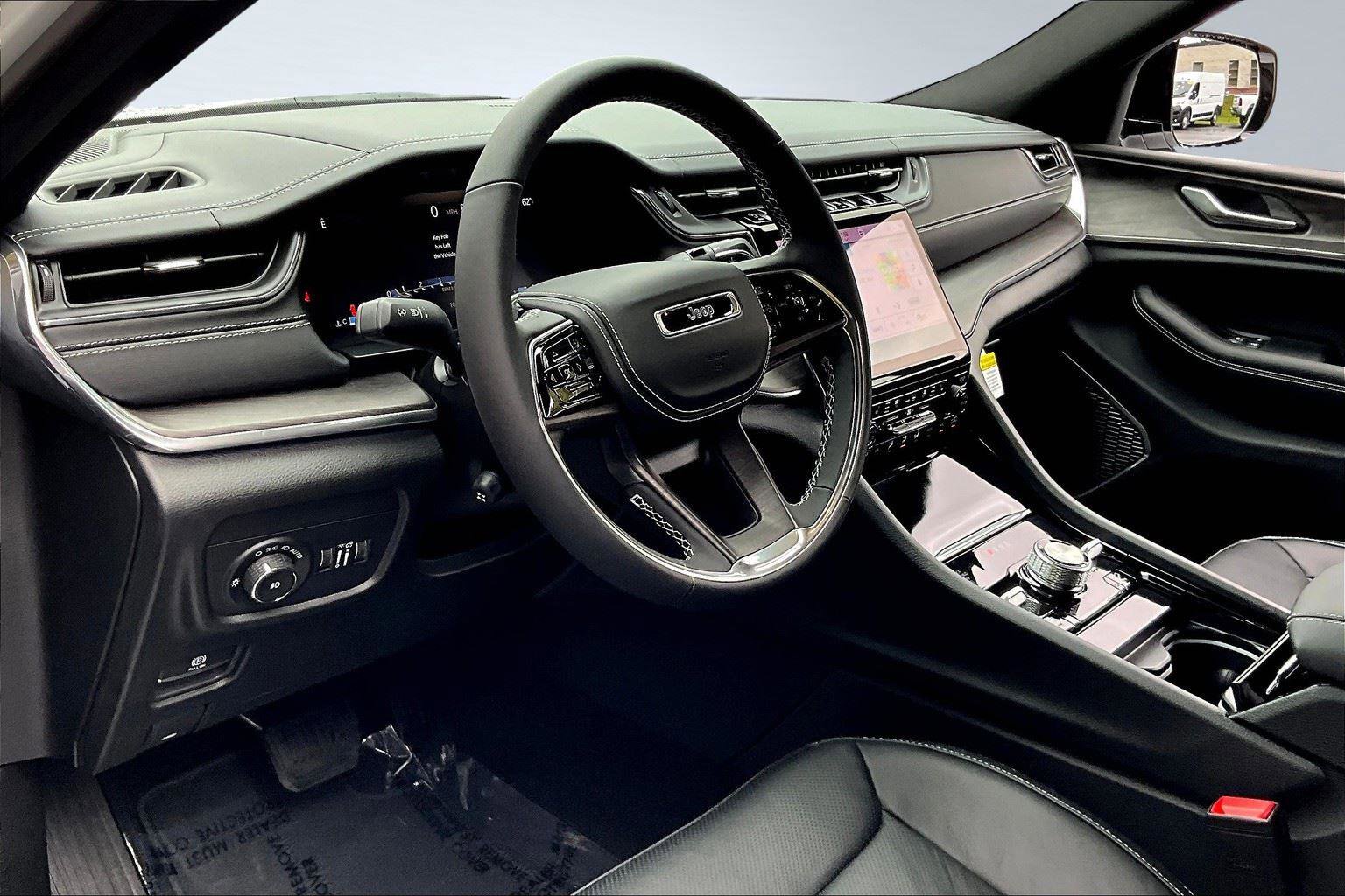 New 2025 Jeep Grand Cherokee Overland w/ Trailer Tow Package image 6