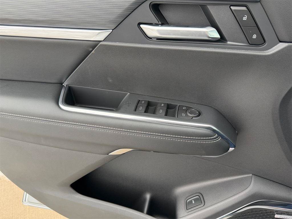New 2025 GMC Acadia Elevation FWD image 28