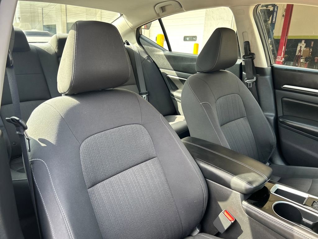 Used 2023 Nissan Altima 2.5 SV image 13