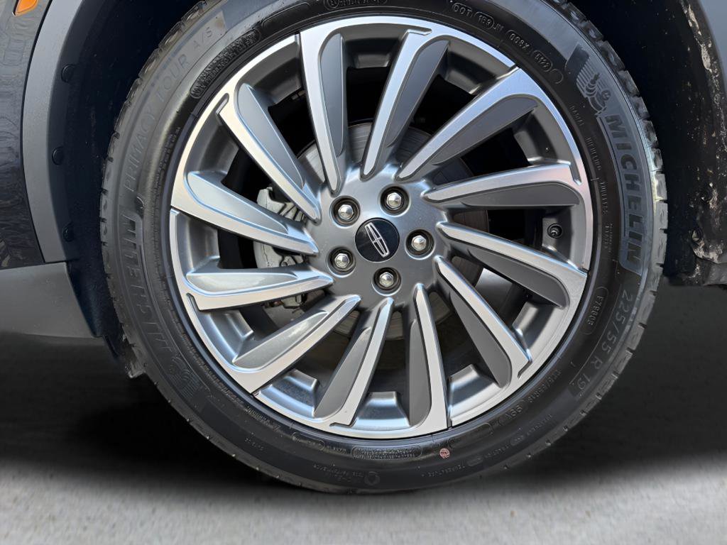 Used 2023 Lincoln Corsair Reserve image 30