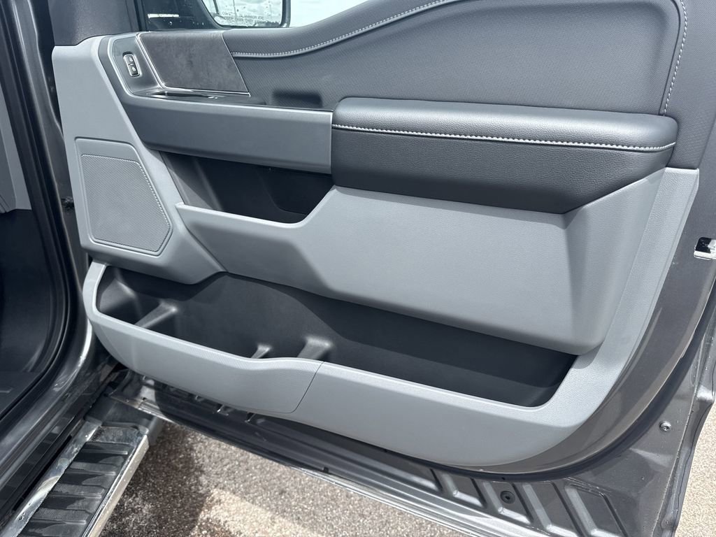 Used 2024 Ford F150 XLT w/ Mobile Office Package image 12