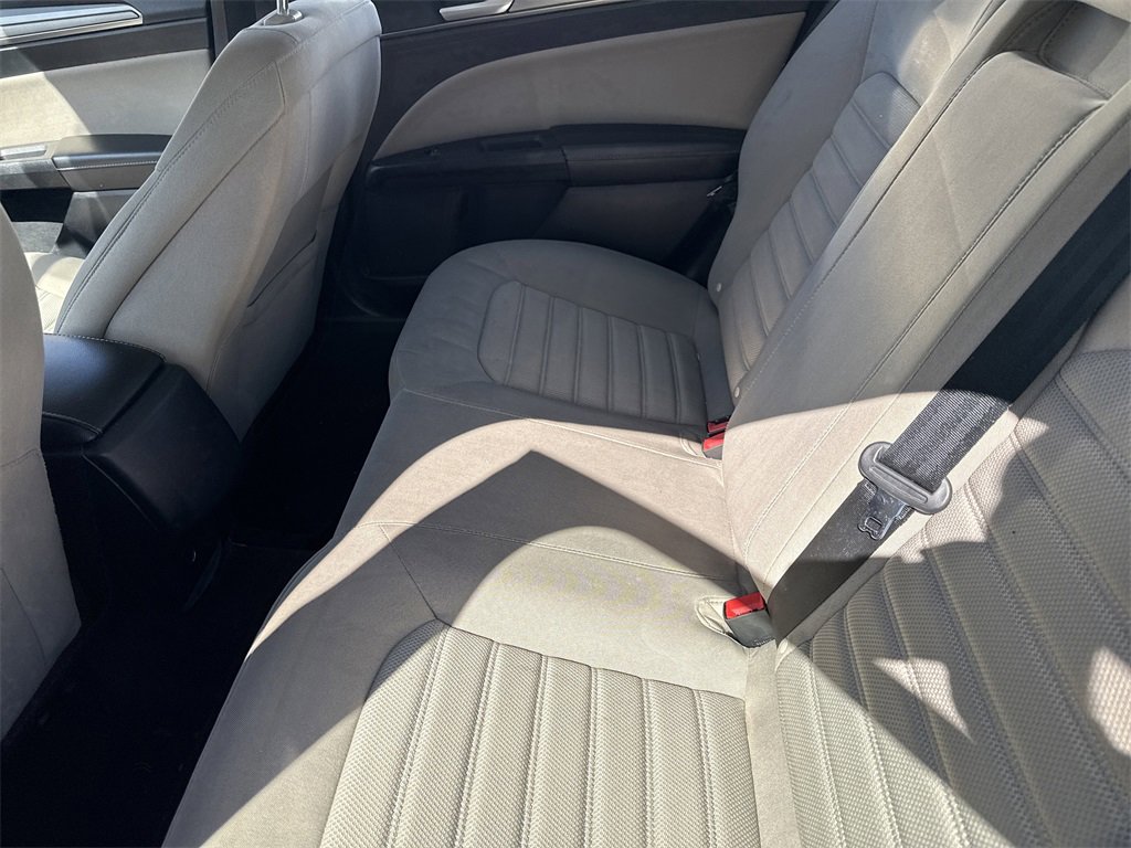 Used 2018 Ford Fusion S image 14