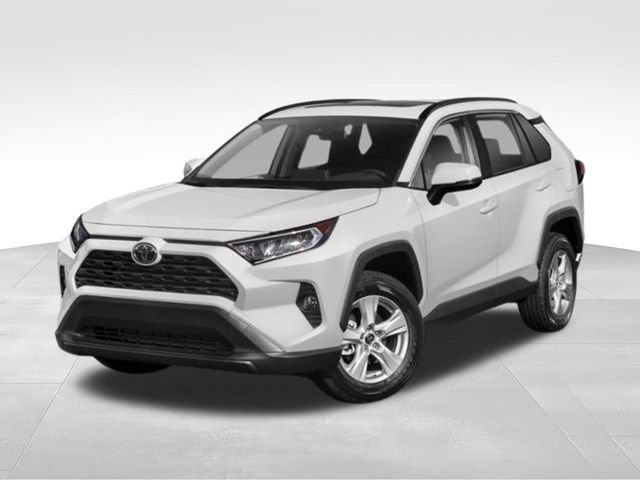 Used 2020 Toyota RAV4 XLE w/ Convenience Package FWD image 34