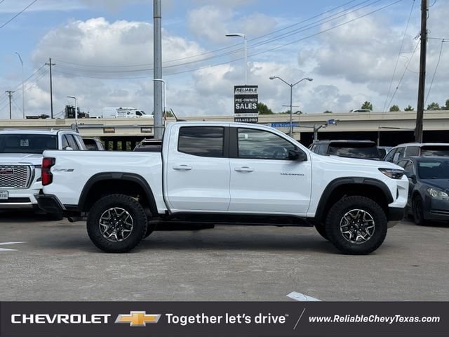 Used 2024 Chevrolet Colorado ZR2 w/ ZR2 Convenience Package III AWD/4WD image 5