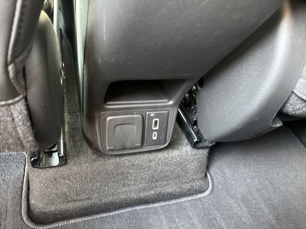 Used 2024 Buick Encore GX Avenir image 23