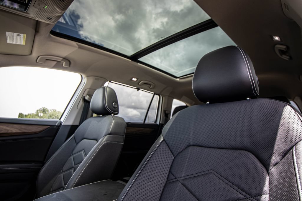 Certified 2026 Volkswagen Atlas SE w/ Panoramic Sunroof Package FWD image 45