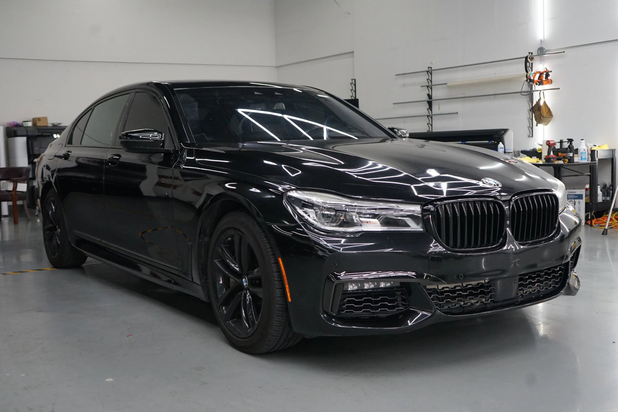 Used 2016 BMW 750i xDrive image 5