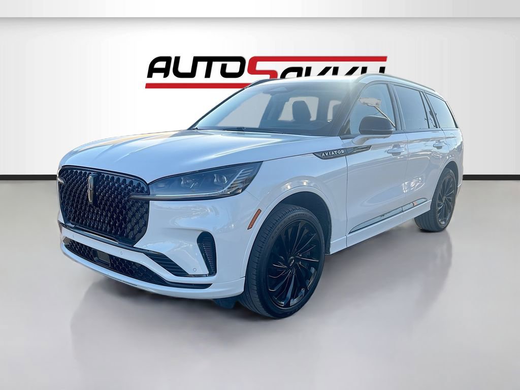 Used 2025 Lincoln Aviator Reserve w/ Jet Appearance Package AWD/4WD image 3