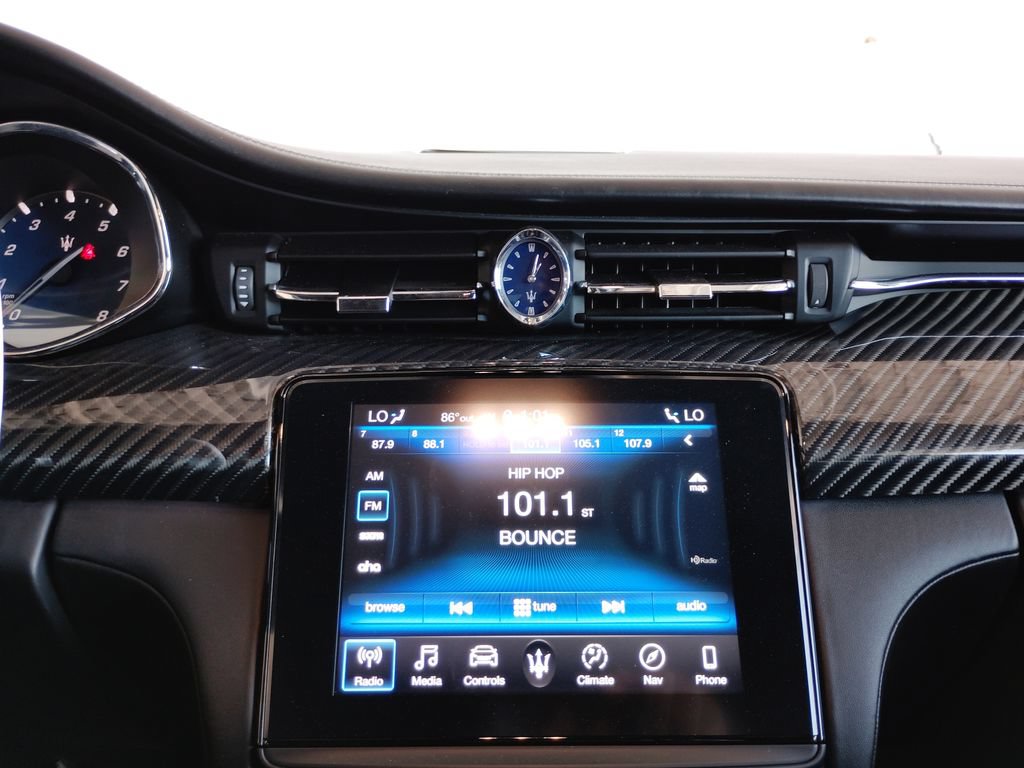 Used 2020 Maserati Quattroporte S GranSport Q4 AWD/4WD image 36