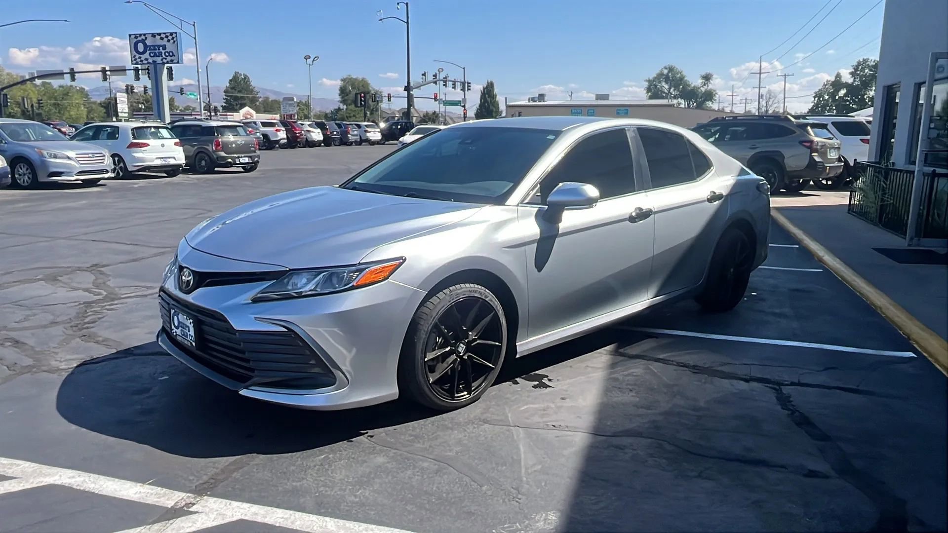 Used 2022 Toyota Camry LE w/ Cold Weather Package image 7