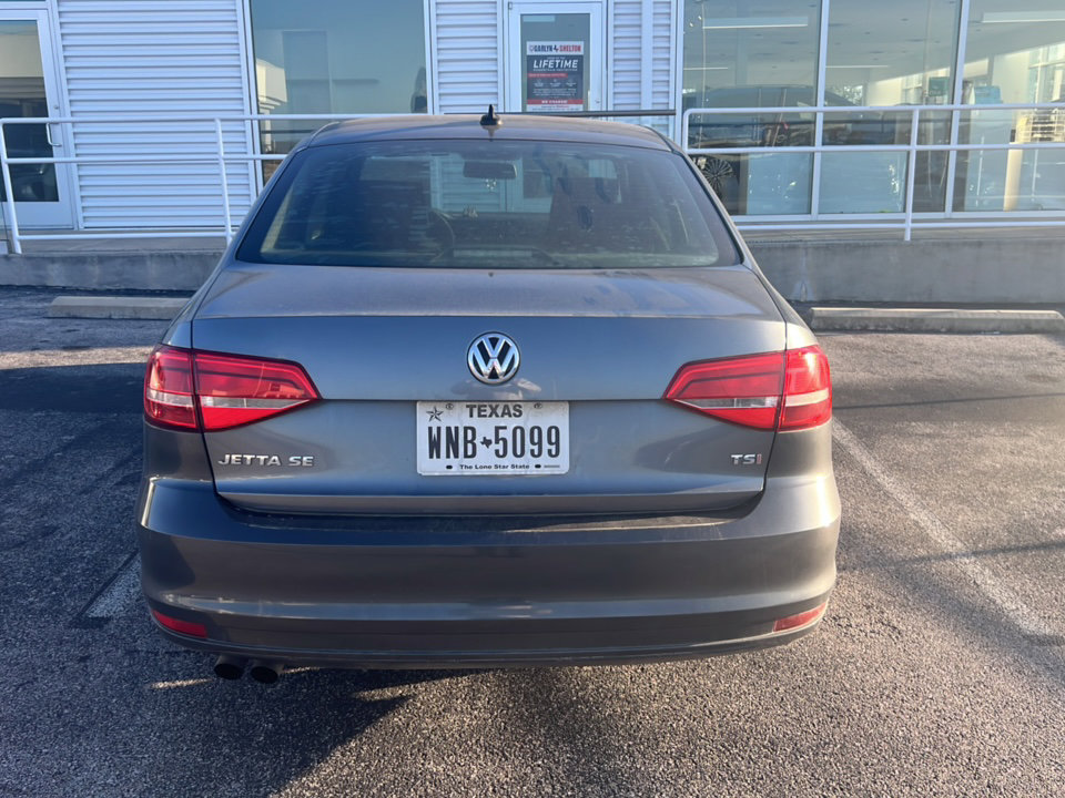 Used 2015 Volkswagen Jetta SE image 5