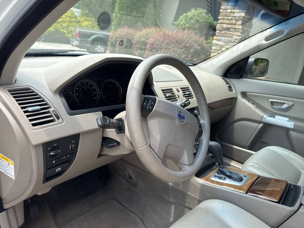 Used 2005 Volvo XC90 2.5T AWD/4WD image 10