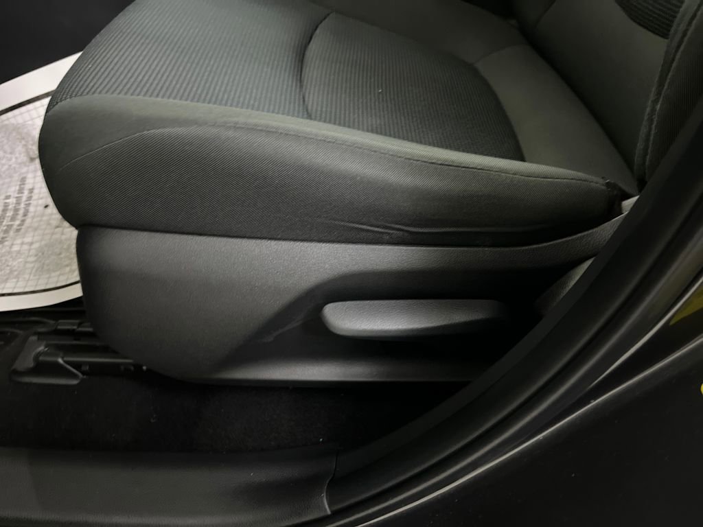 Used 2023 Toyota RAV4 LE image 53