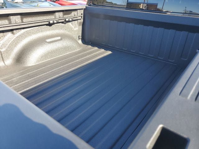 New 2026 RAM 1500 Laramie AWD/4WD image 13