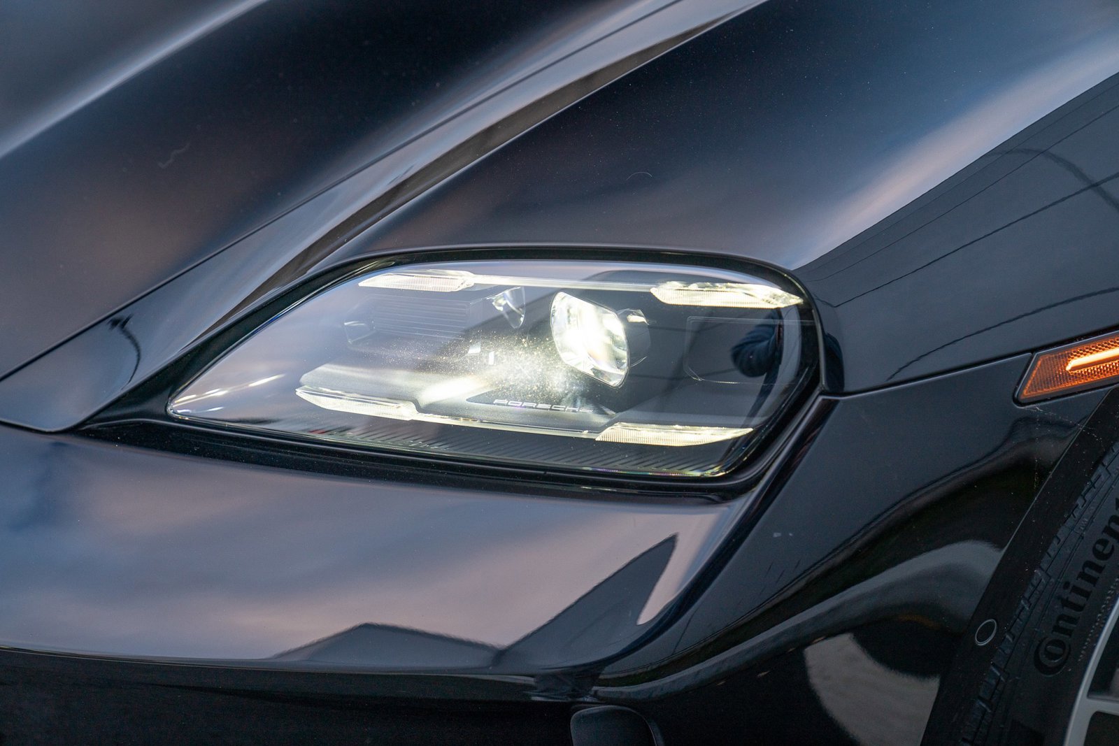 Certified 2025 Porsche Taycan image 28