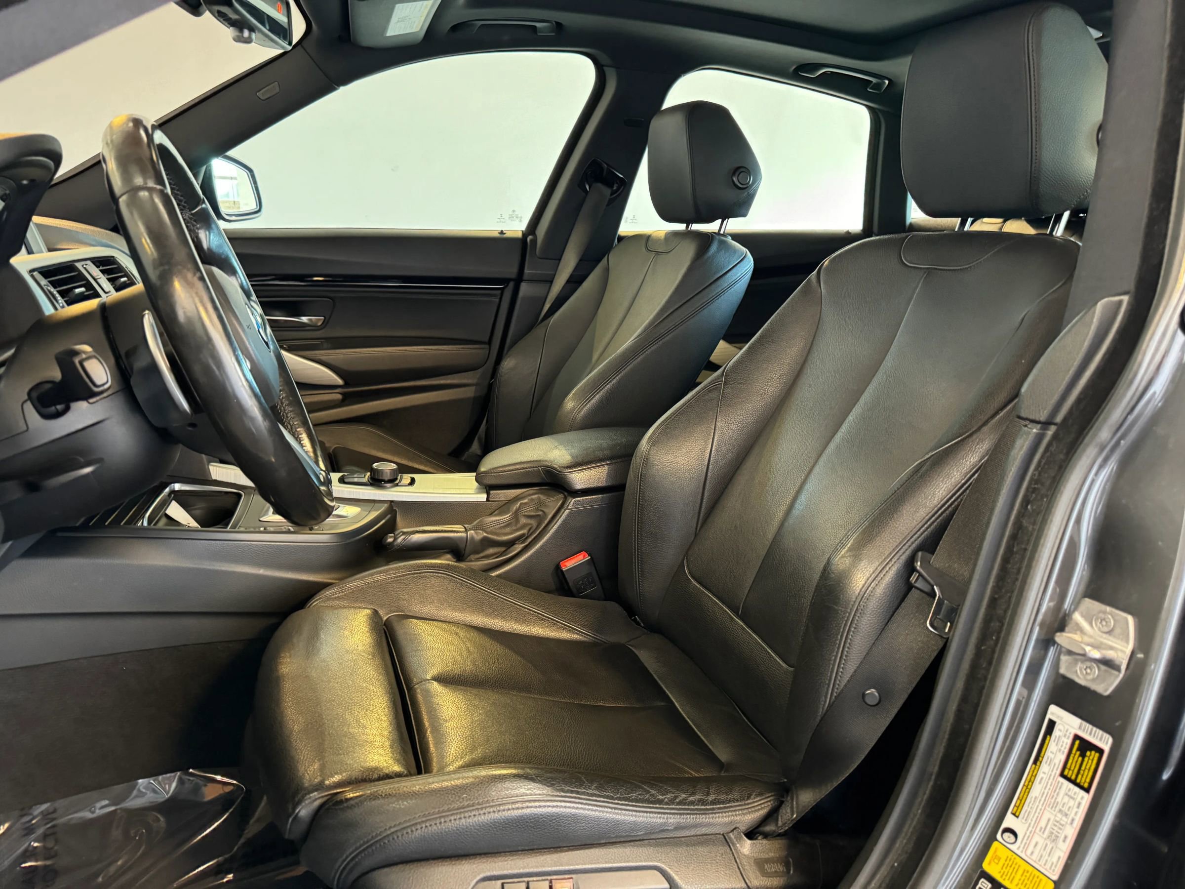 Used 2016 BMW 328i Gran Turismo xDrive image 14