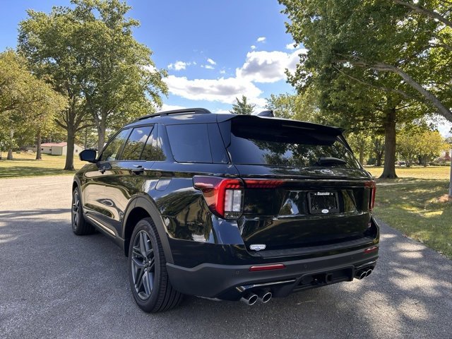 New 2025 Ford Explorer ST image 7