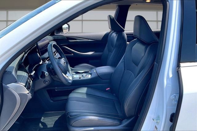 Used 2026 INFINITI QX60 Luxe w/ Cargo Package FWD image 25