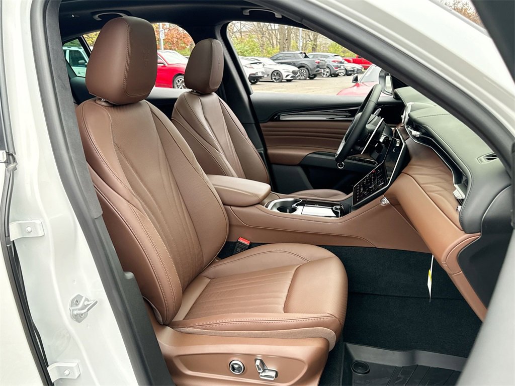 New 2024 Maserati Grecale GT image 35