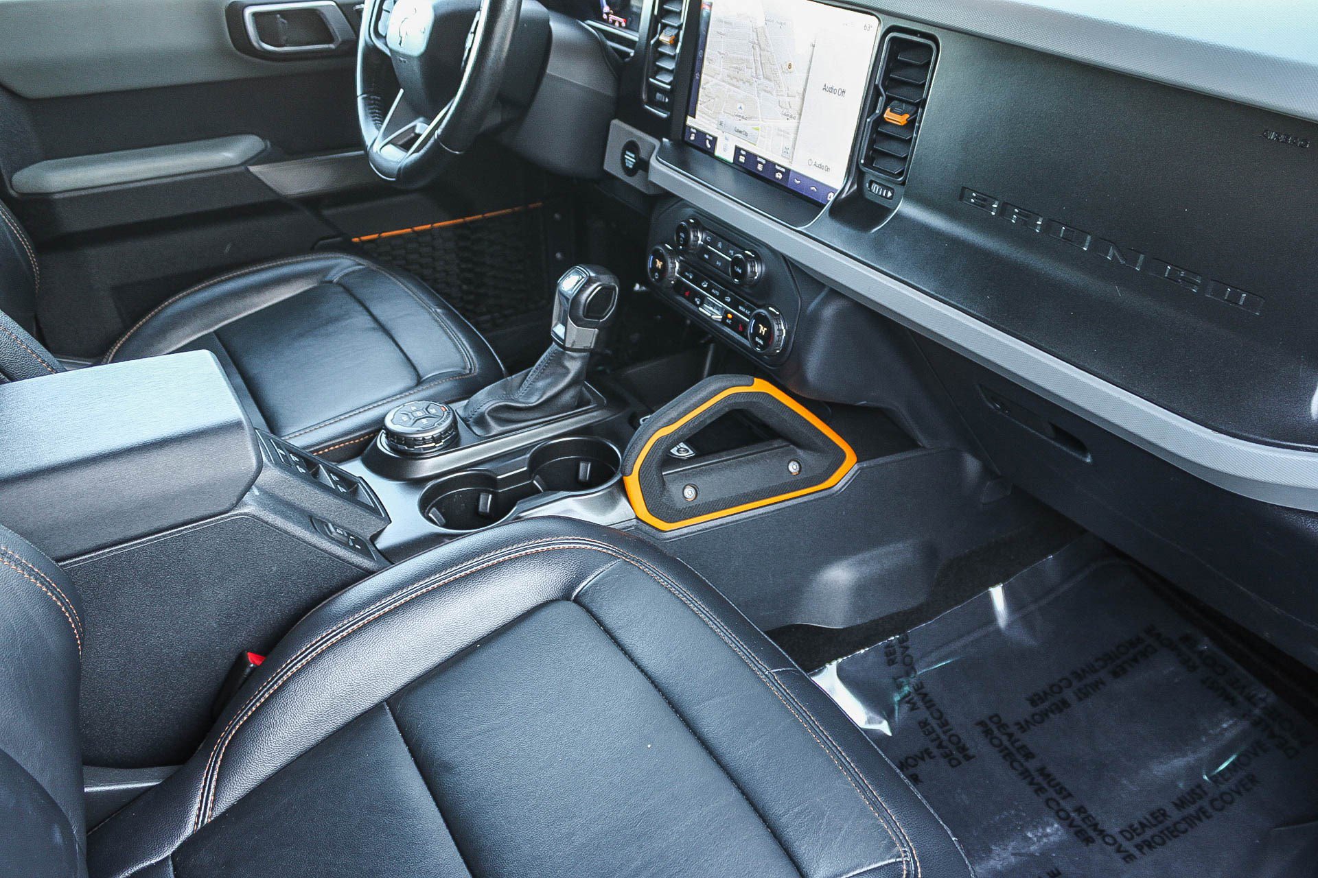 Used 2023 Ford Bronco Badlands image 17