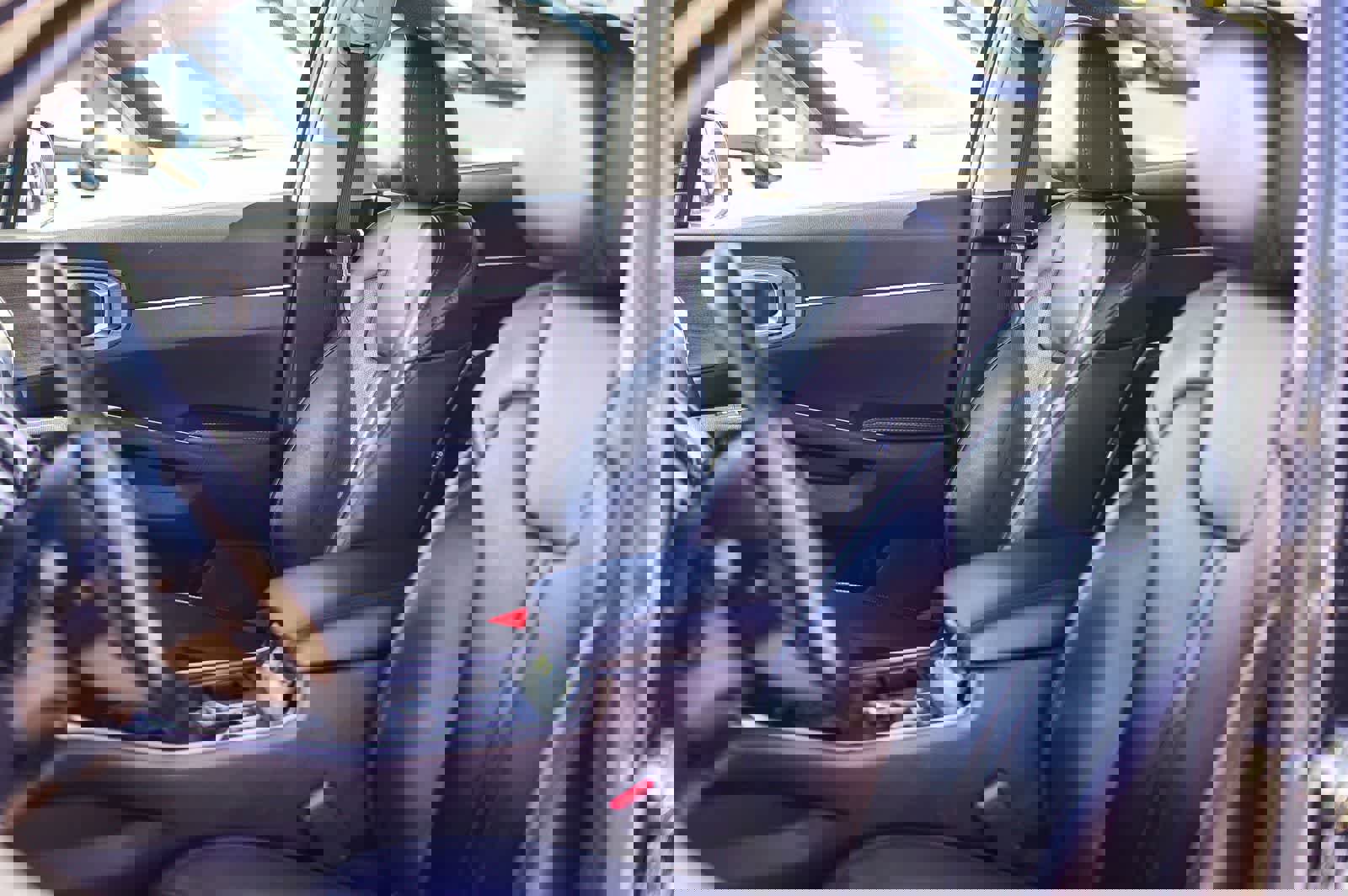 Used 2021 Kia Sorento EX image 16