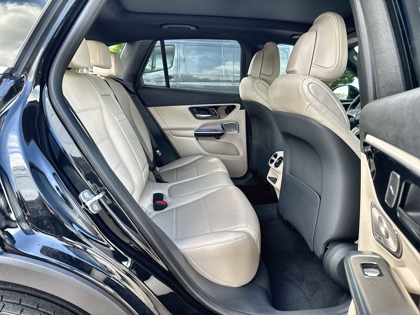 New 2026 Mercedes-Benz GLC 300 image 19