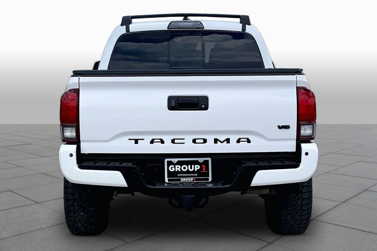 Used 2019 Toyota Tacoma TRD Sport w/ Technology Package AWD/4WD image 5