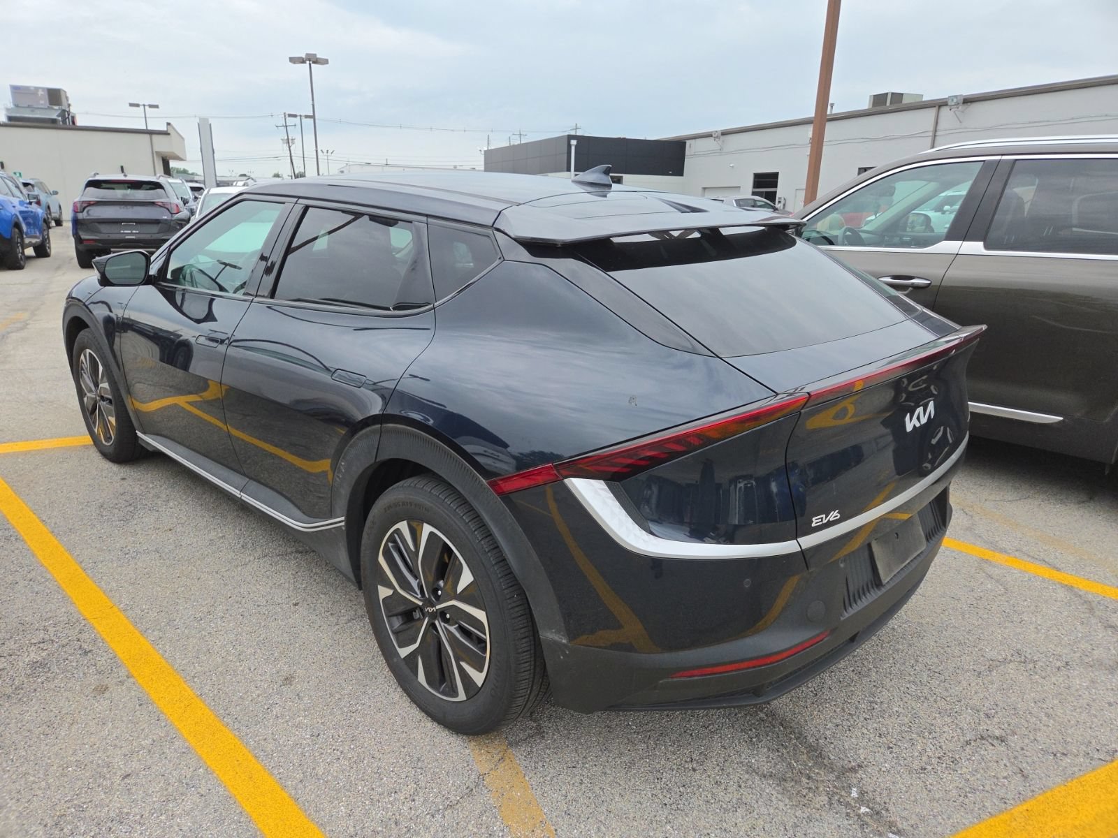 Certified 2024 Kia EV6 Light AWD/4WD image 19