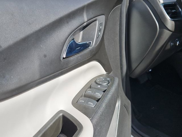 Used 2021 Chevrolet Equinox LS w/ LS Convenience Package FWD image 17
