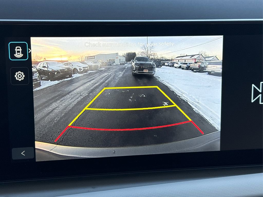 Certified 2025 Hyundai Tucson SE image 25