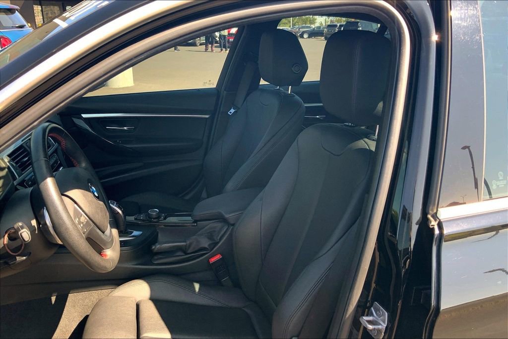 Used 2017 BMW 330i Sedan image 24