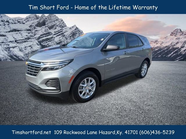 Used 2024 Chevrolet Equinox LS w/ LS Convenience Package AWD/4WD image 2