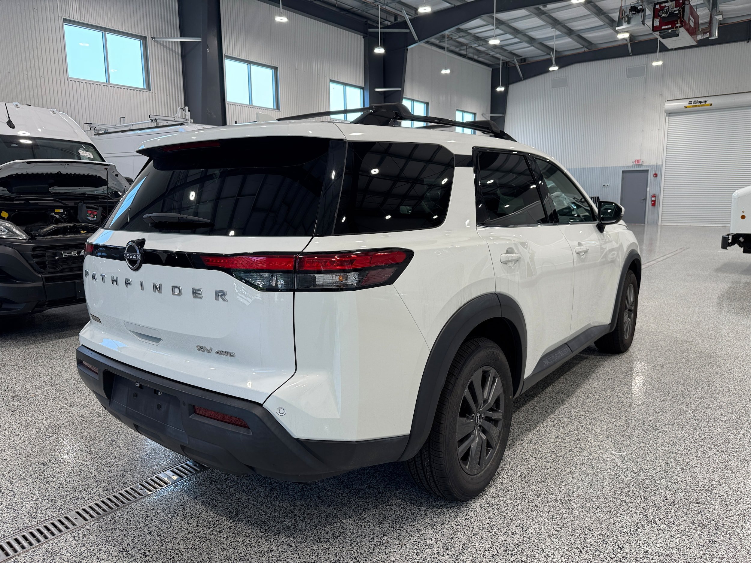 Used 2022 Nissan Pathfinder SV AWD/4WD image 5
