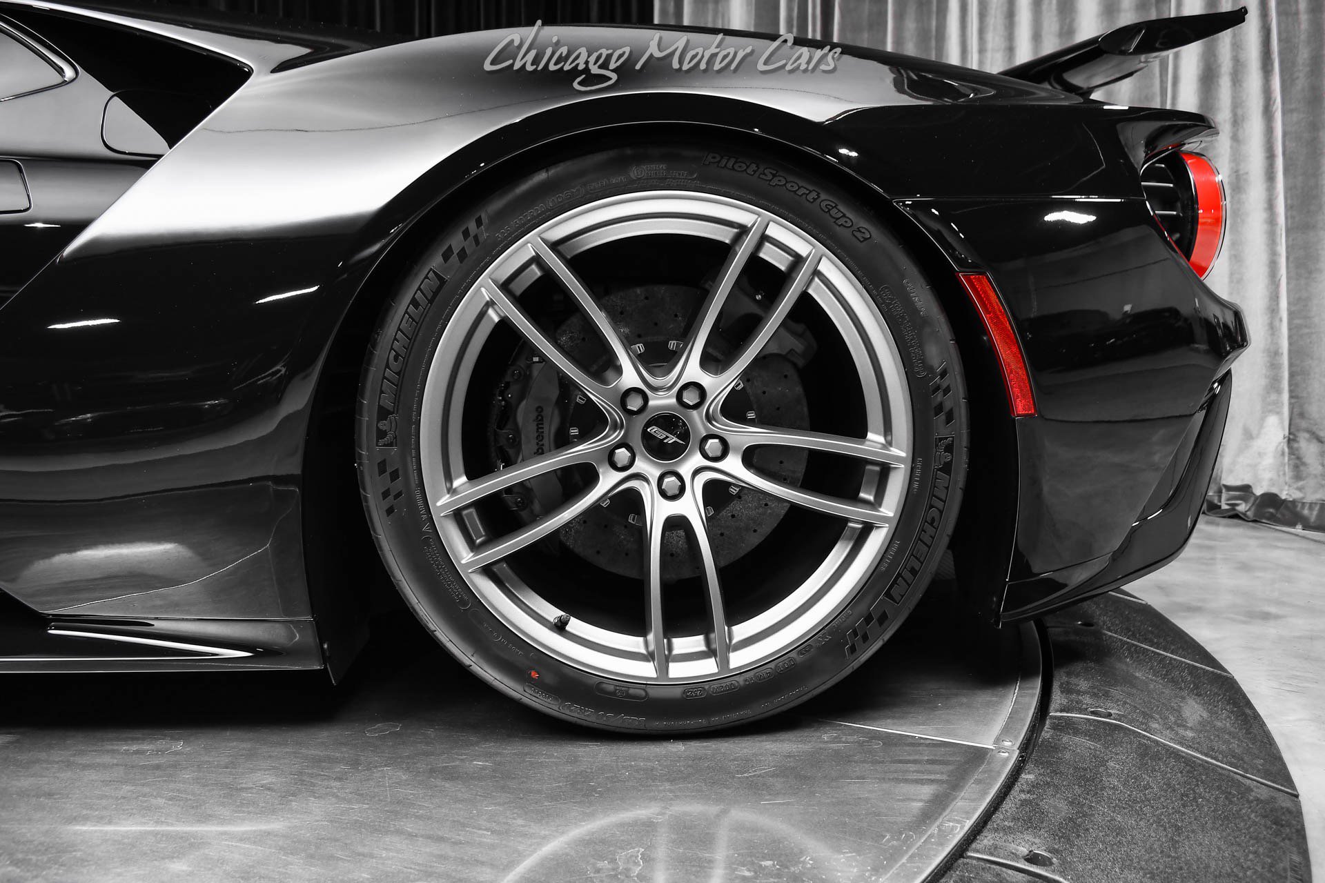Used 2021 Ford GT RWD image 47