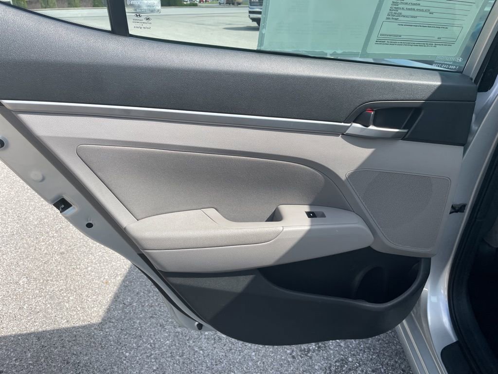 Used 2020 Hyundai Elantra SEL image 40