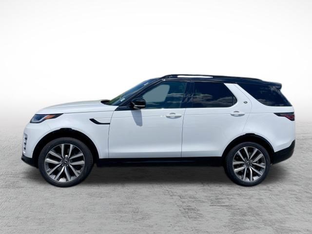 Certified 2025 Land Rover Discovery Dynamic SE AWD/4WD image 8