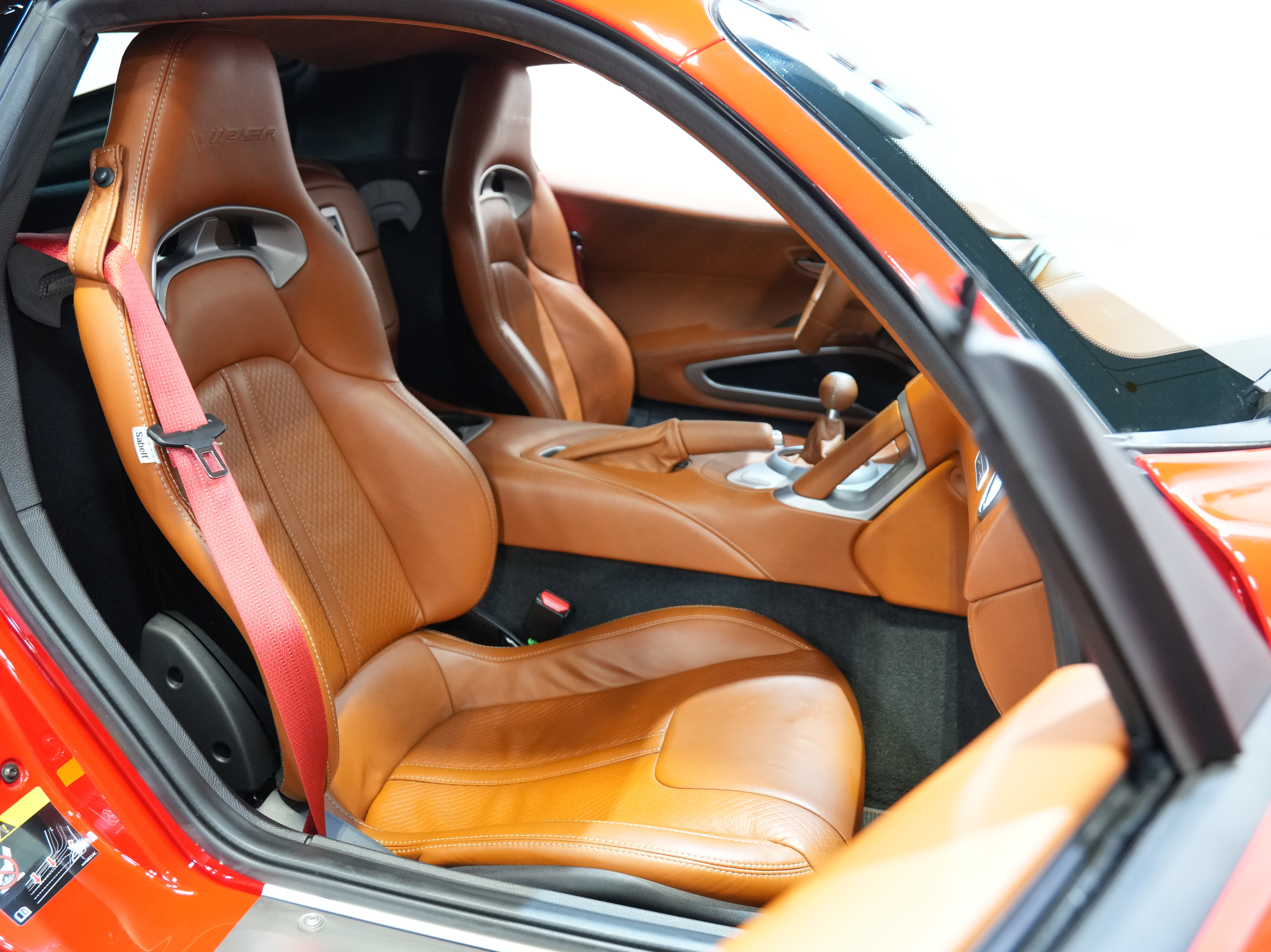 Used 2013 SRT Viper GTS w/ GTS Laguna Interior Pkg image 32