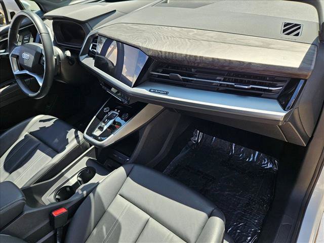 Used 2023 Audi Q4 e-tron Prestige AWD/4WD image 22