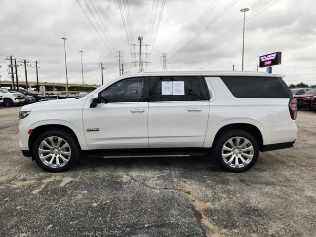 Used 2024 Chevrolet Suburban Premier w/ Premium Package RWD image 4