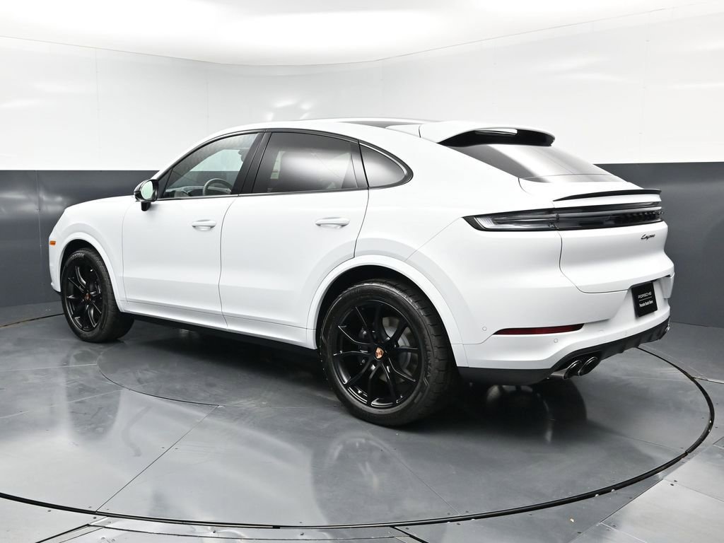 New 2026 Porsche Cayenne Coupe image 3