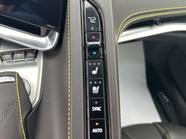 Used 2021 Chevrolet Corvette Stingray Premium Cpe w/ Z51 Performance Package image 13