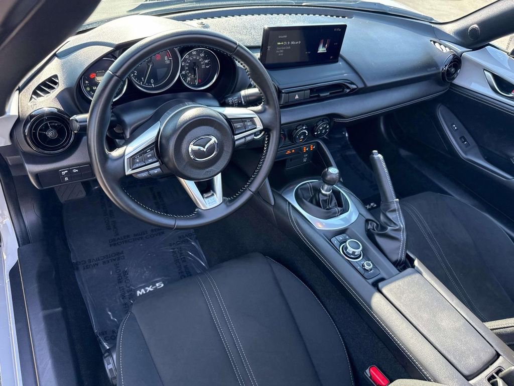 Certified 2024 MAZDA MX-5 Miata Club image 16