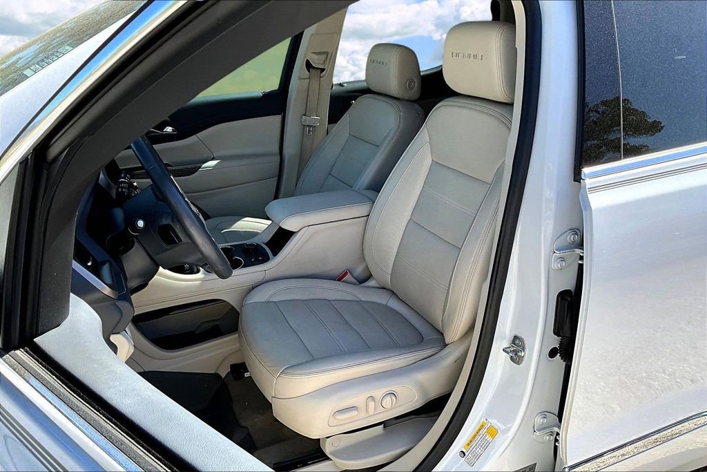 Used 2020 GMC Acadia Denali w/ Technology Package image 23